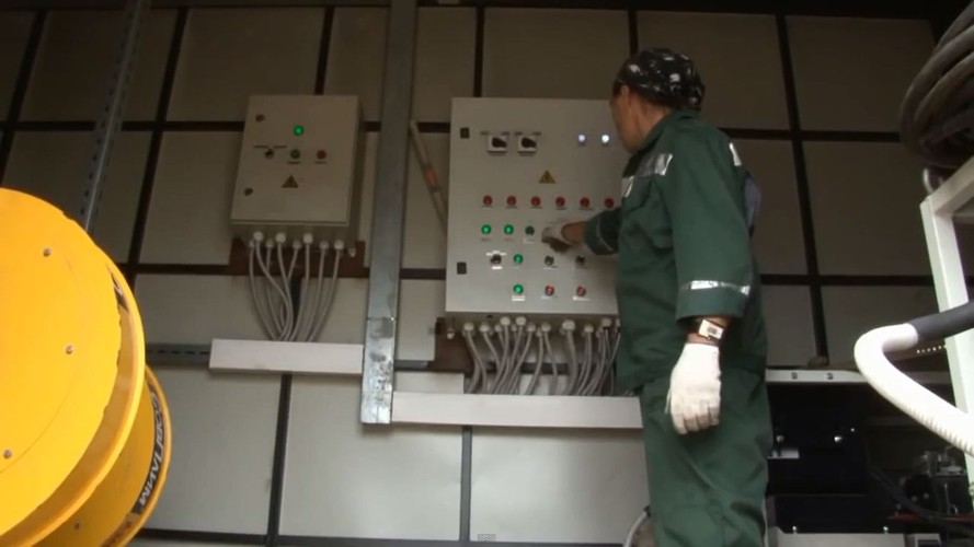 Mobilne krematorium IN-50.1K zbudowane na bazie ciężarówki Volvo