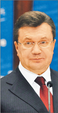 WIktor Janukowycz wybiera interesy z Rosją, UE i Chinami Fot. PAP/EPA