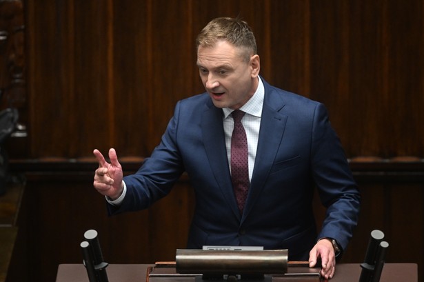 Minister sportu uchylił uchwałę zarządu PZSS. Niezgodna z ustawą o broni i amunicji