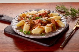 pyszny obiad na czwartek. podajemy przepis, ty gotujesz. mięciutkie kopytka z sosem