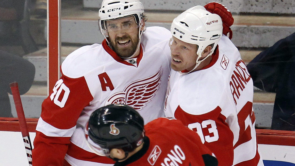 Detroit Red Wings wygrało 7:5 z Ottawa Senators, a historycznego wyczynu dokonał Johan Franzen. Szwed wpisał się na listę strzelców pięciokrotnie i pogrążył zespół Senatorów, który przegrał ósme spotkanie z rzędu.