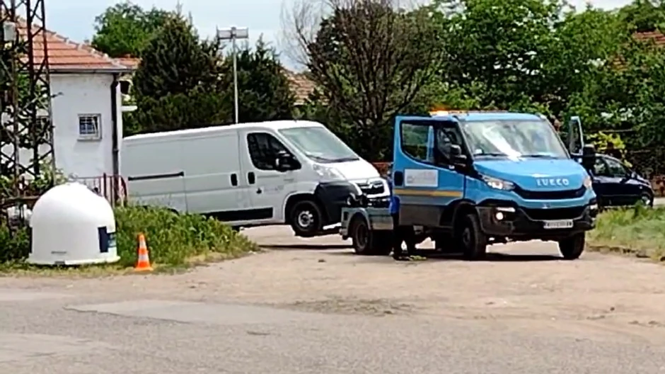 Uz uzimanje probnih tablica, odvoženje neregistrovanog vozila šlep službom do tehničkog pregleda, jedini je zakonom dozvoljeni način