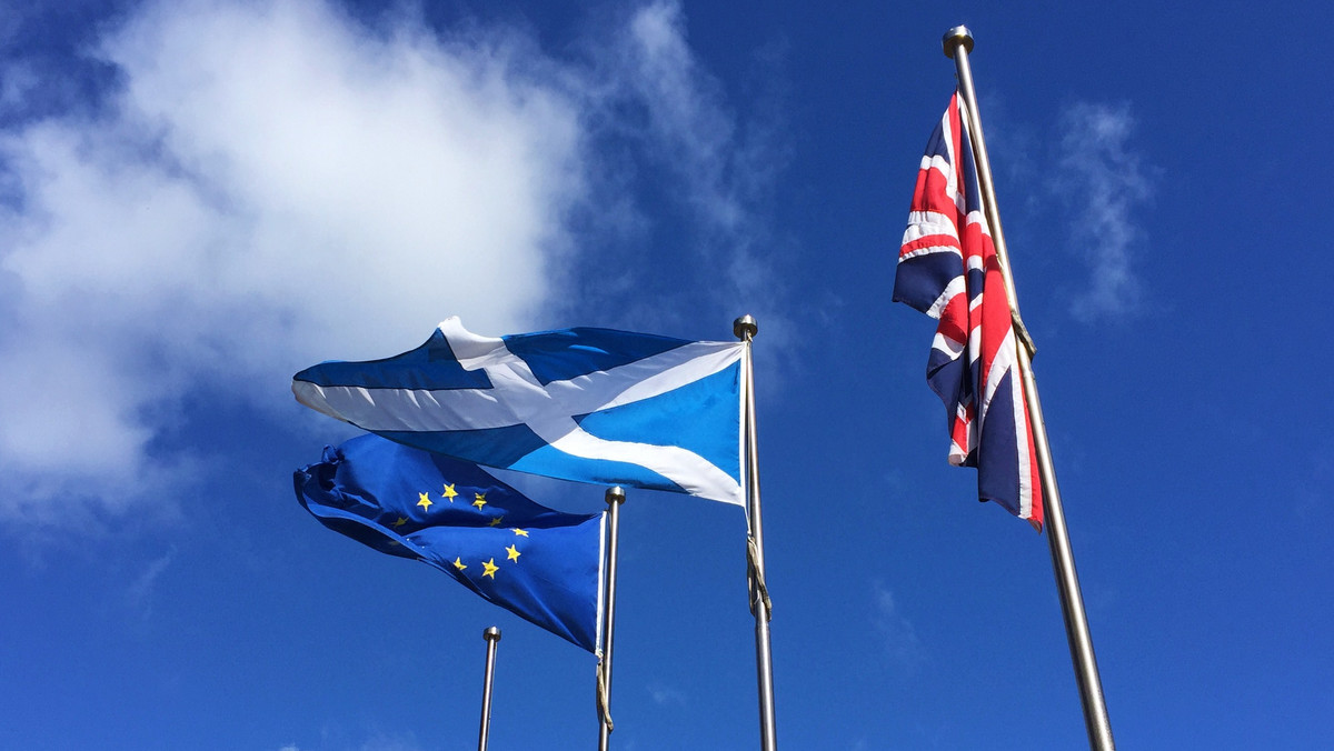 Obywatele Unii Europejskiej mieszkający w Szkocji najprawdopodobniej nie będą mieli prawa do głosowania w przyszłym referendum niepodległościowym, jeśli odbędzie się ono po Brexitie - sugerują eksperci.