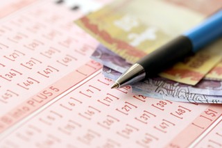 Loteria promocyjna to gra hazardowa – jak legalnie ją zorganizować i uniknąć kar