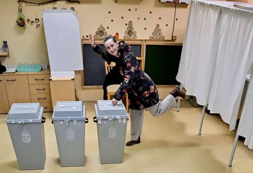 Orbanov Fides je osvojio najmanje glasova u Budimpešti, a najviše u inostranstvu iz koga se glasalo poštom | Foto: Reuters