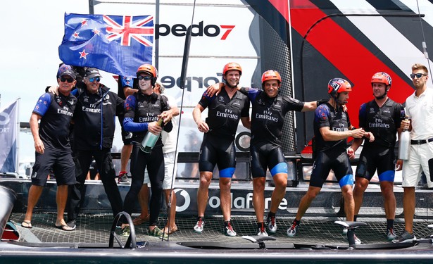 Żeglarze Emirates Team New Zealand zdobyli Puchar Ameryki