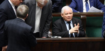 Zaskakujące głosowanie posłów PiS na komisji. Są przeciwni dezubekizacji?!