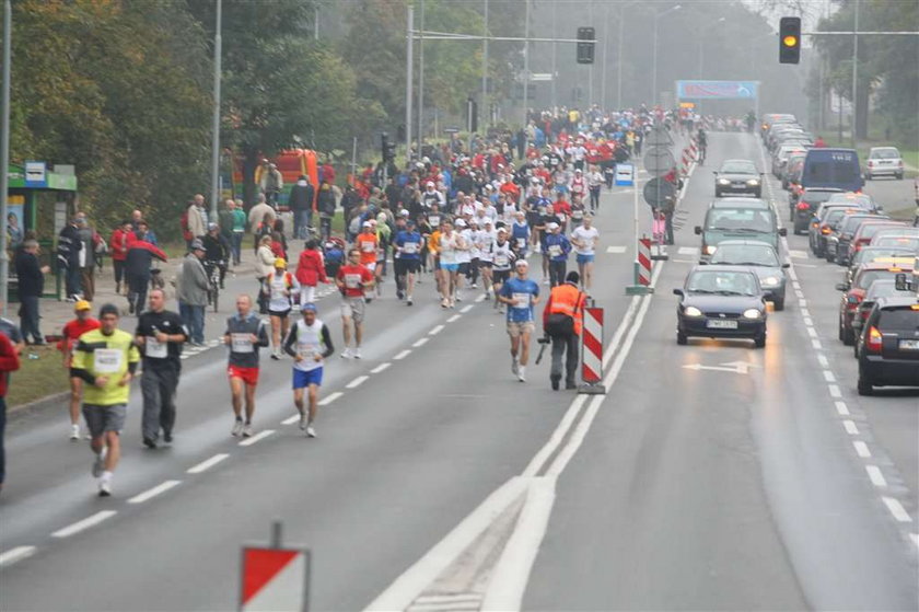 Maraton zakorkuje miasto