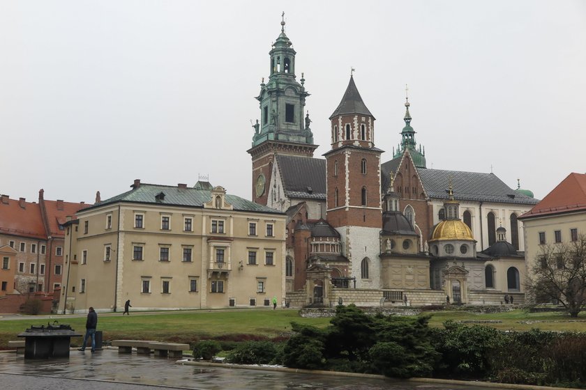 Sakrofag Marii I Lecha Kaczyńskich zniknął z Wawelu