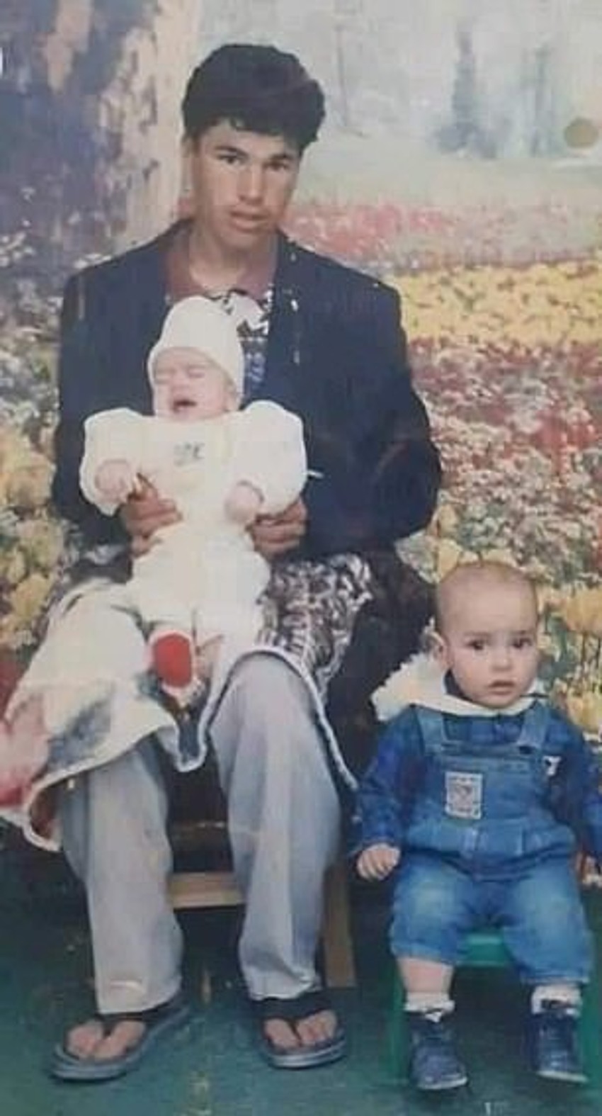 .Omar kao mladić, pre otmice