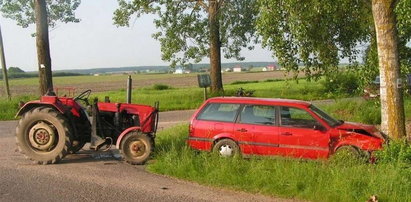 Rolnik myślał, że jest buldożerem! FOTO