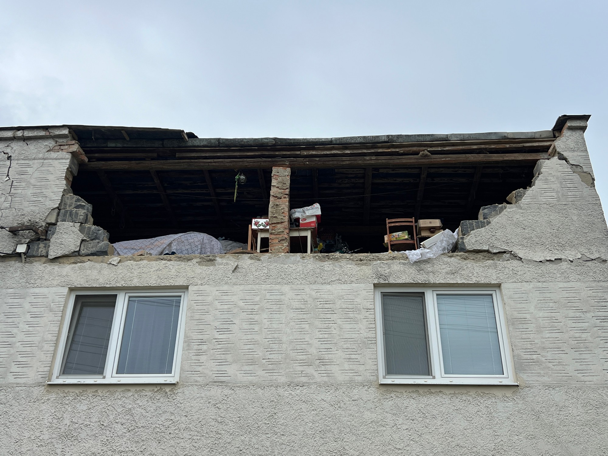 V obci Ďapalovce rátajú škody po zemetrasení.