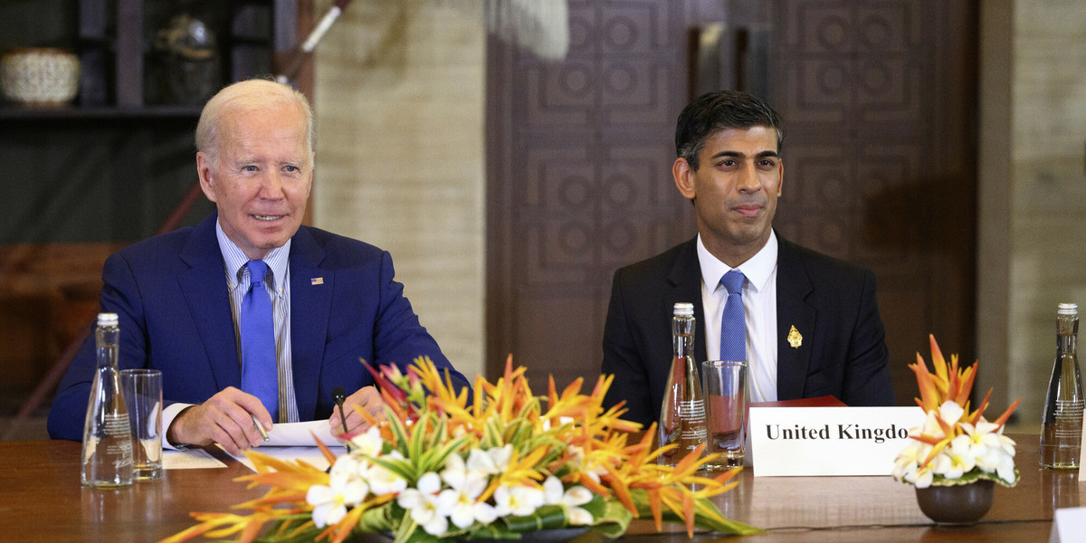 Prezydent USA Joe Biden i premier Wielkiej Brytanii Rishi Sunak.