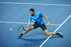 Dublet Hurkacza! Polski tenisista wygrał finał singla i debla w Metz