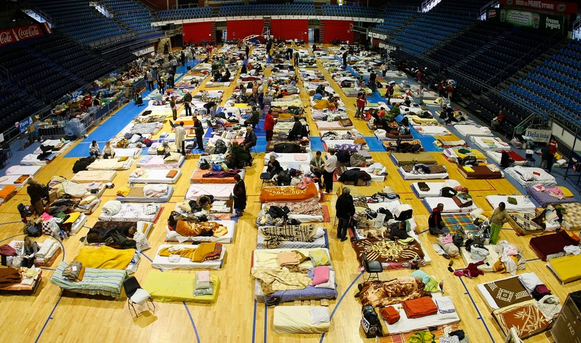 Powódź w Serbii - ewakuowani mieszkańcy miejscowości Obrenowac