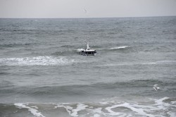 Tragedia na Bałtyku. Trzech rybaków w wodzie, jeden w stanie krytycznym