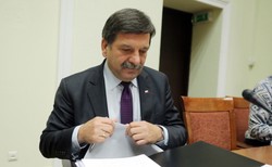 Zakaz handlu w niedziele. Śniadek: U mnie zakupy żona robi tak starannie, by w sobotę i niedzielę nie było potrzeby