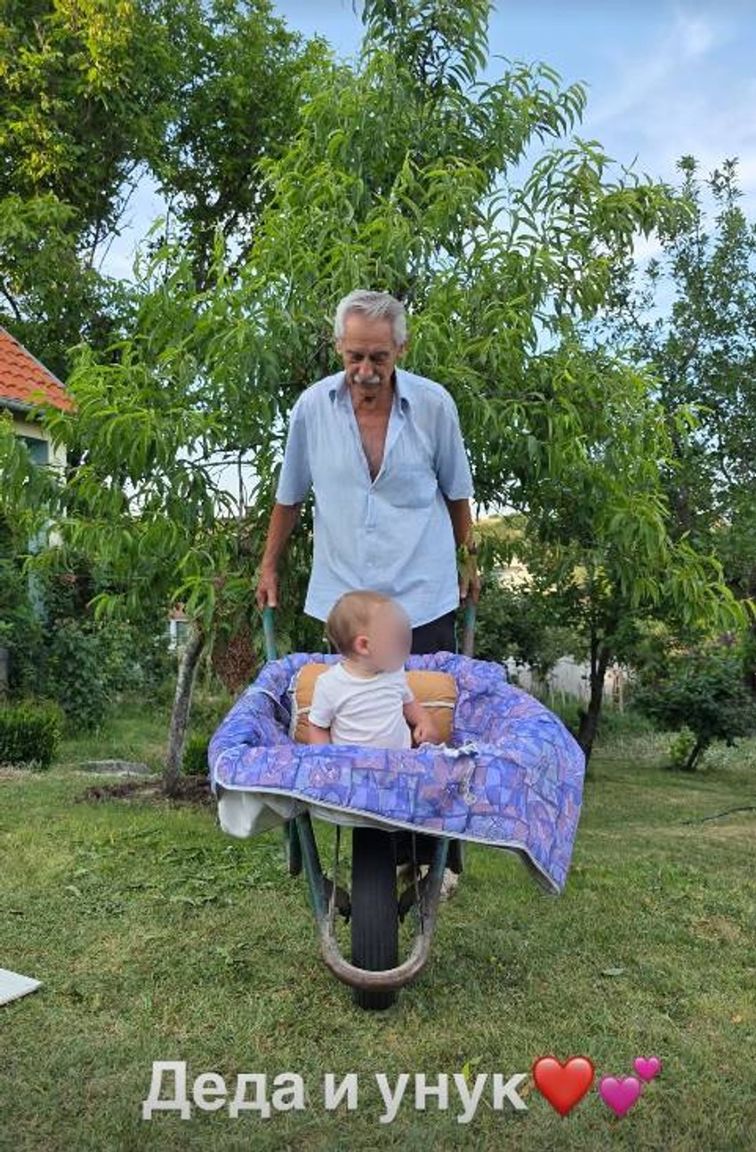 Milan Vasić sa sinom na Kosovu