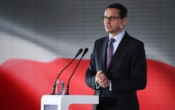 CBOS: 40 proc. dobrze ocenia politykę zagraniczną Polski; źle - 41 proc.