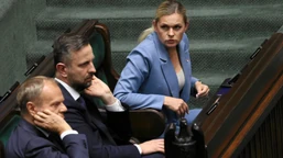 dodatkowy zastrzyk gotówki już pewny. nowa premia w karcie nauczyciela