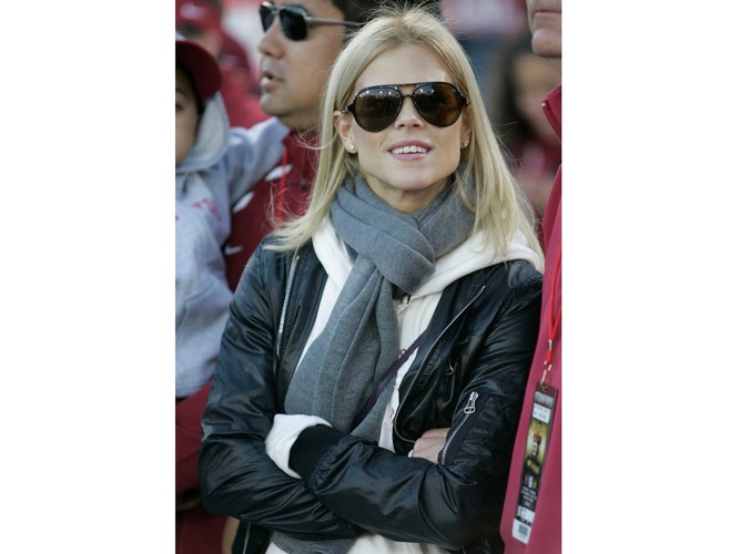 Elin Nordegren przeszła załamanie nerwowe, gdy okazało się, że jej mąż Tiger Woods nałogowo zdradzał ją z prostytutkami