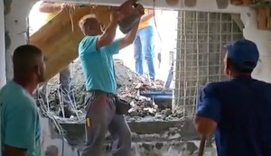 Beton se izlio porodici u stan
