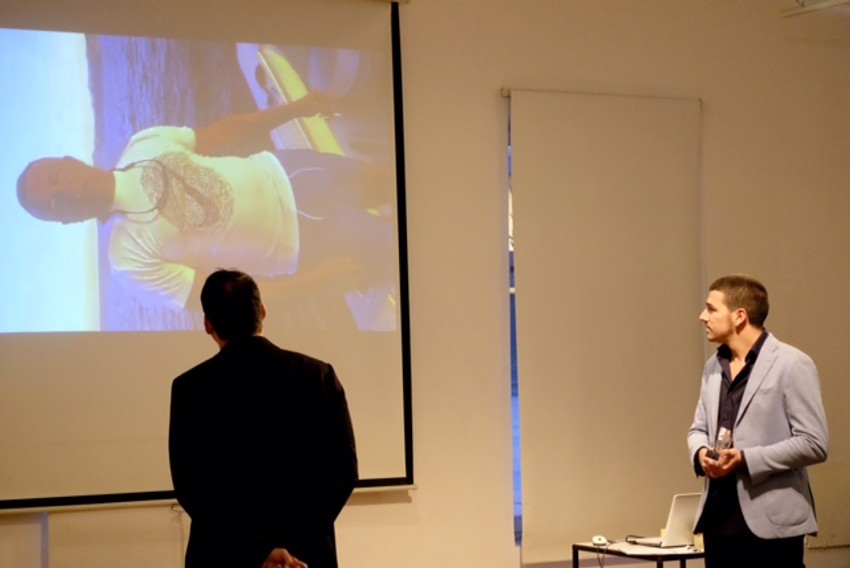 Nagradu je primio Renatov sin, a on se oglasio preko video poruke