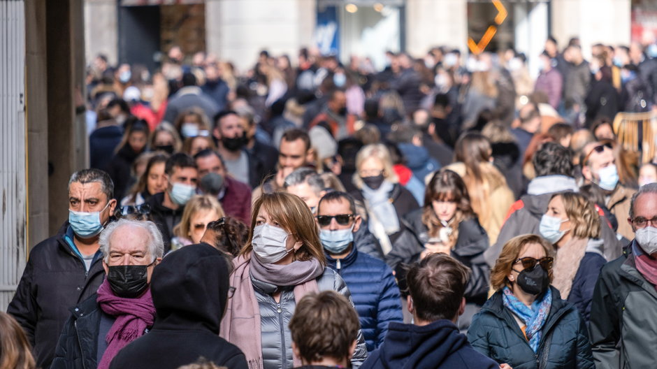 Szef WHO ostrzega, że koronawirus nadal jest obecny