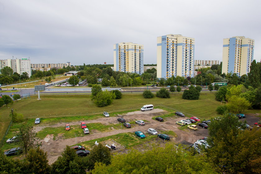 Wielopoziomowe parkingi pomogą kierowcom z Rataj?