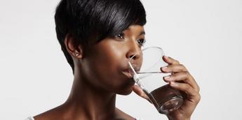 10 Health Benefits of Drinking Hot Water