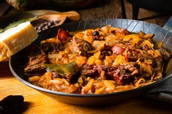 Jak wybrać kapustę na świąteczny bigos? Takiej nie kupuj, bo bigos będzie do wyrzucenia