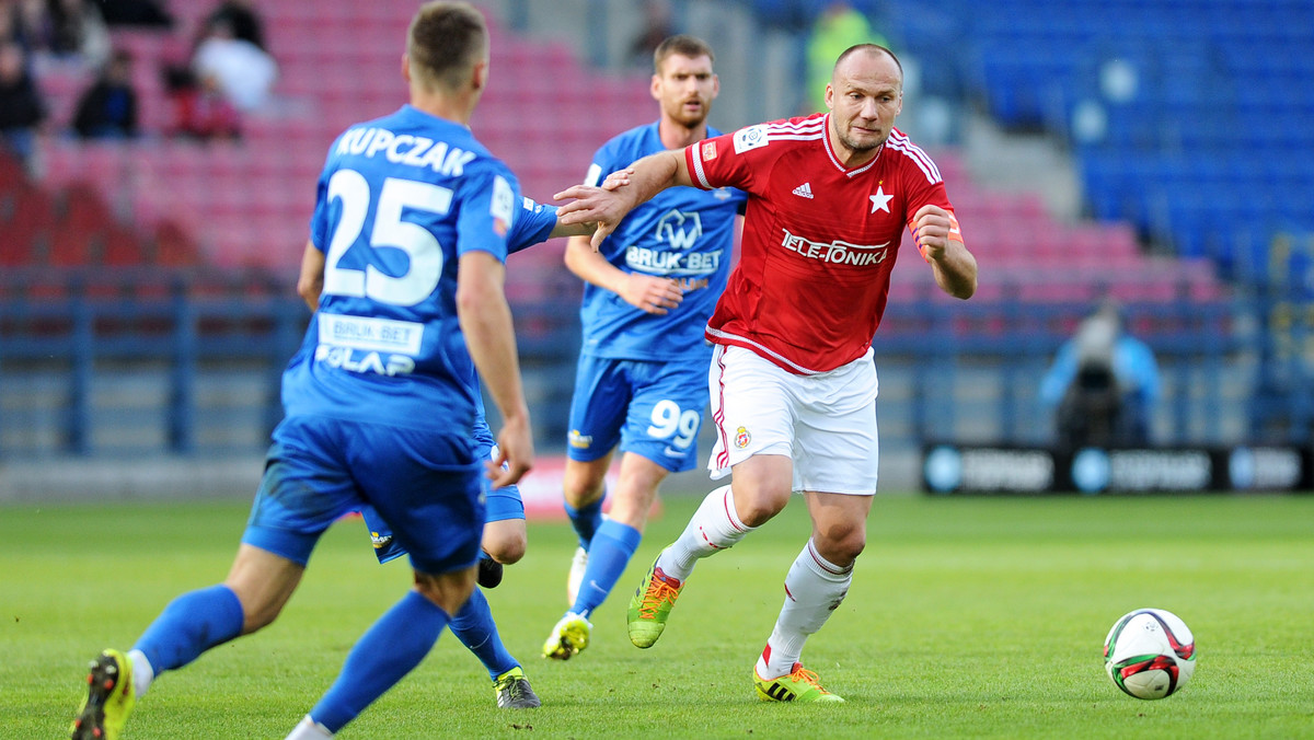 Termalica Bruk-Bet Nieciecza - Wisła Kraków: mecz 27. kolejki Ekstraklasy. Spotkanie rozpoczęło się w poniedziałek 14 marca o godzinie 18:00. Sędzią głównym jest Daniel Stefański z Bydgoszczy.