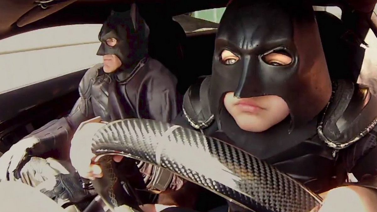 Film dokumentalny "Batkid" Dany Nachman jest, zgodnie z cytatem umieszczonym na opakowaniu polskiego wydania DVD, najbardziej pozytywnym filmem roku.