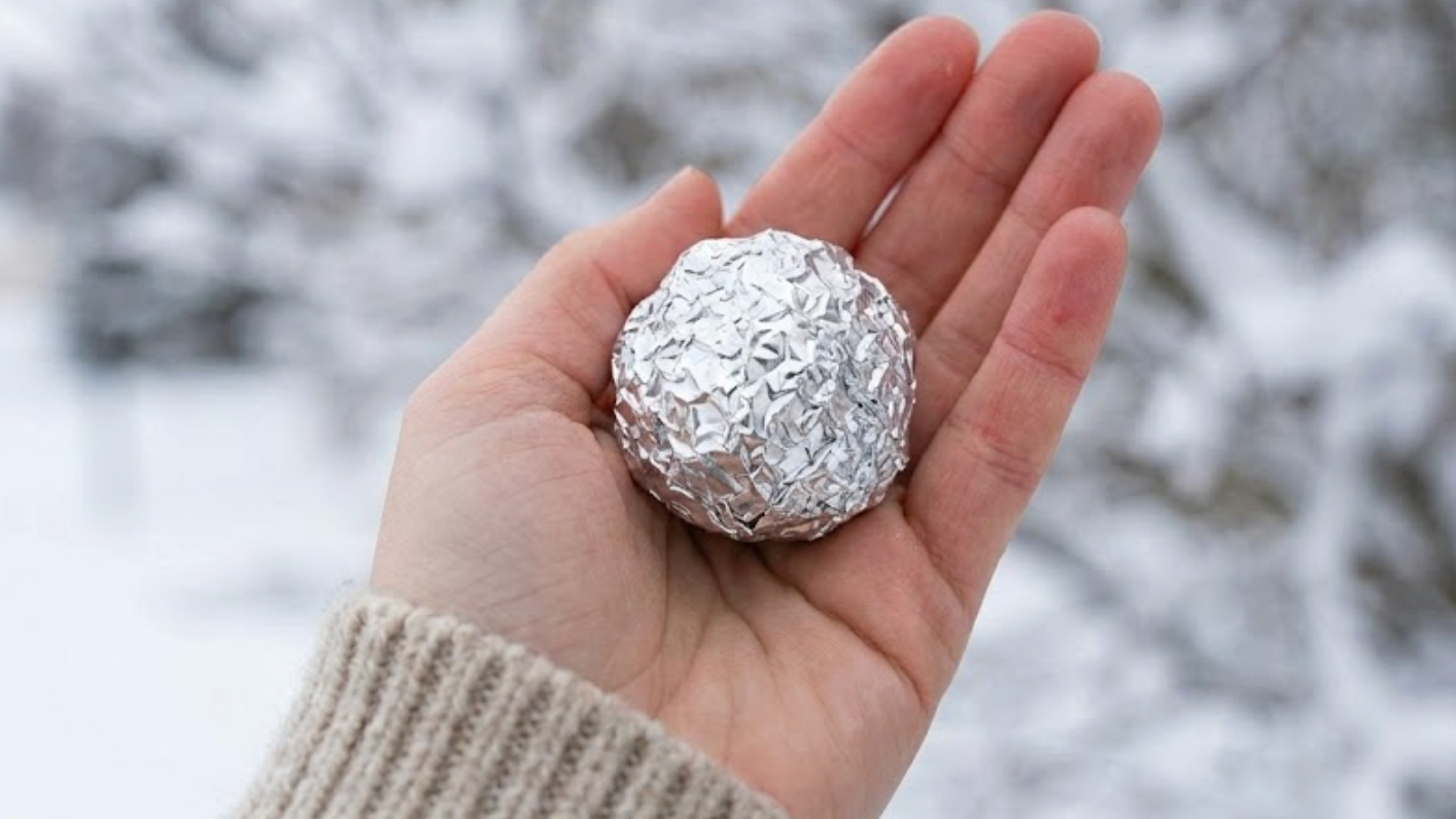 Poznáte tento geniálny trik s alobalom?