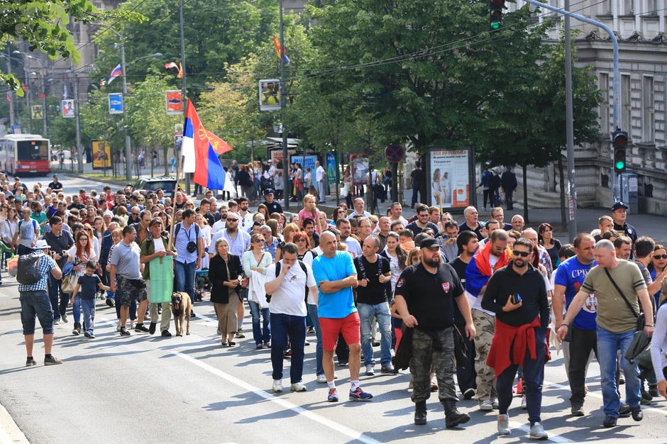Kolona kroz Kneza Miloša