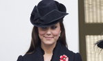 Kate Middleton pokazuje brzuszek
