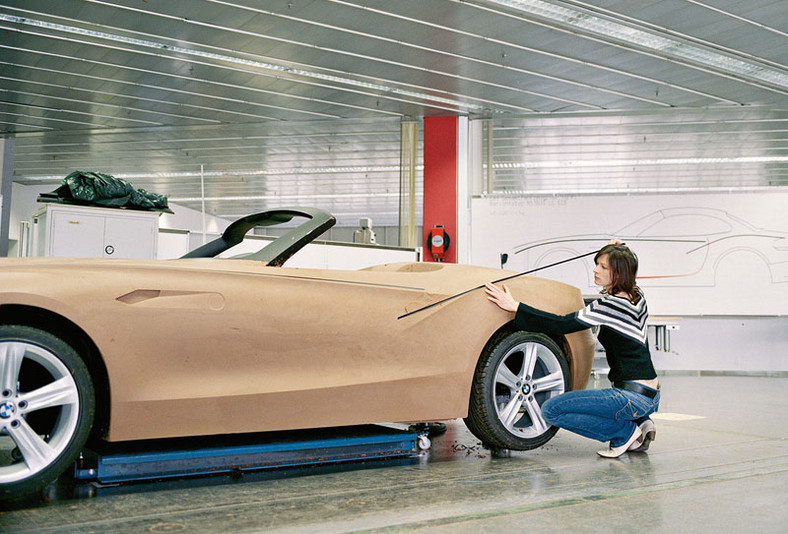 BMW: nowy Z4 Roadster wylądował w Warszawie (cena w Polsce)