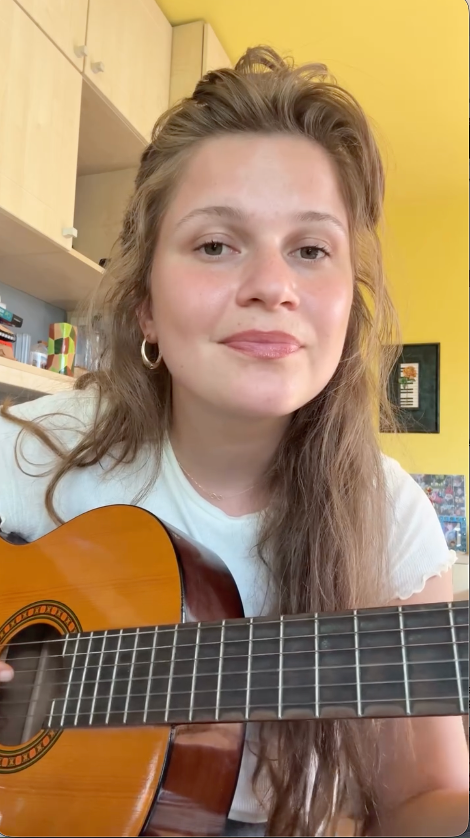 Speváčka, skladateľka a producentka Tamara Kramar.