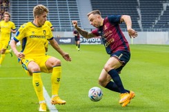 Pogoń przespała pierwszą połowę, ale zachowała szanse na awans