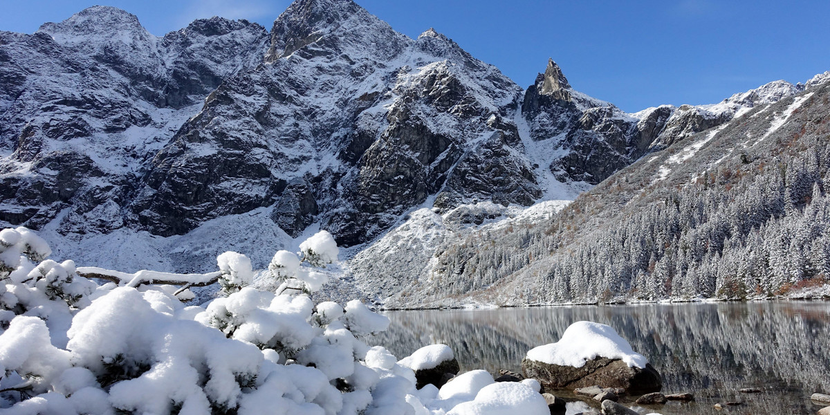 śnieg nad Morskim Okiem