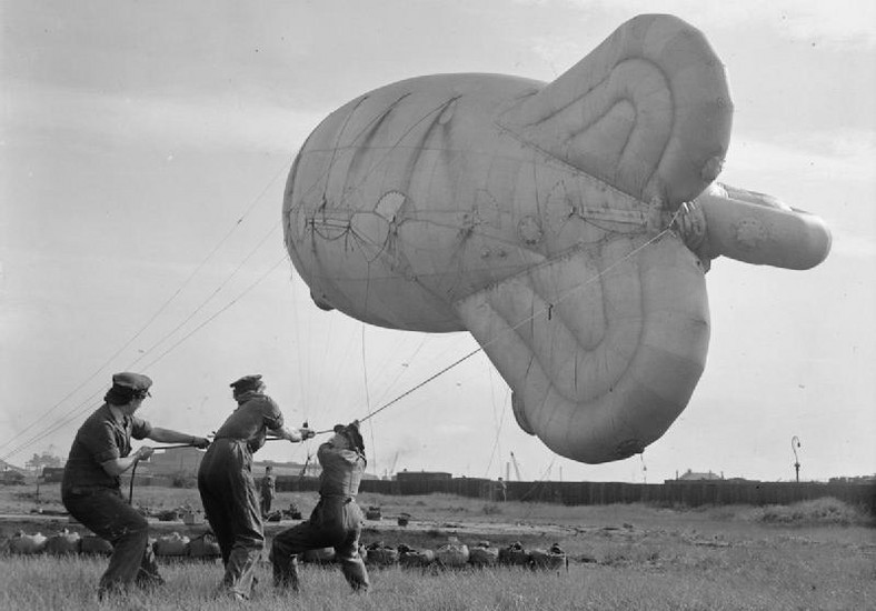 Brytyjski przeciwlotniczy balon zaporowy