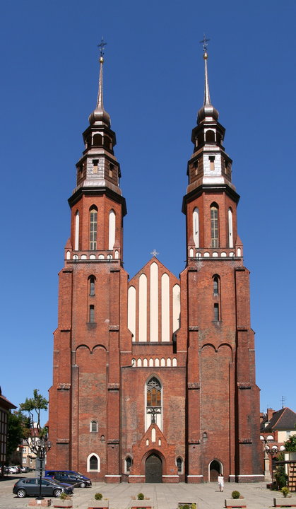Województwo opolskie - kościół katedralny Świętego Krzyża