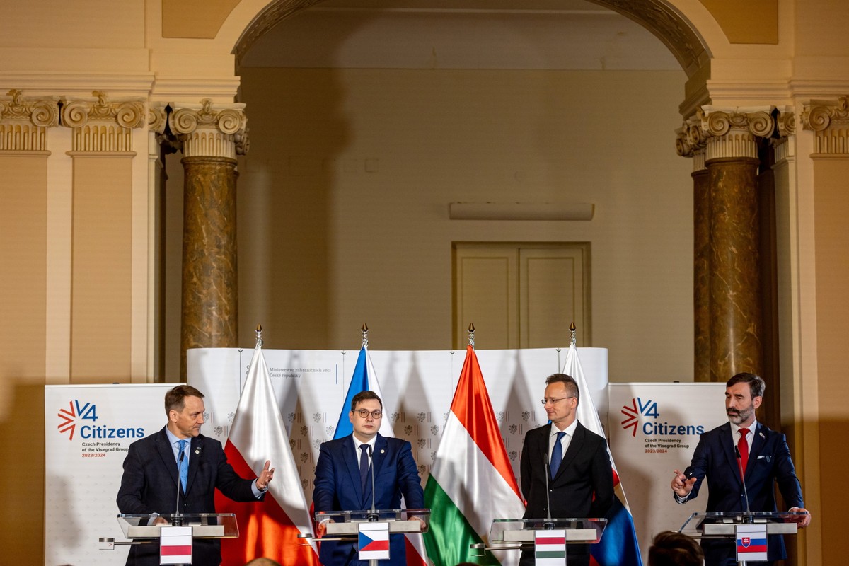 Minister Radosław Sikorski w Pradze