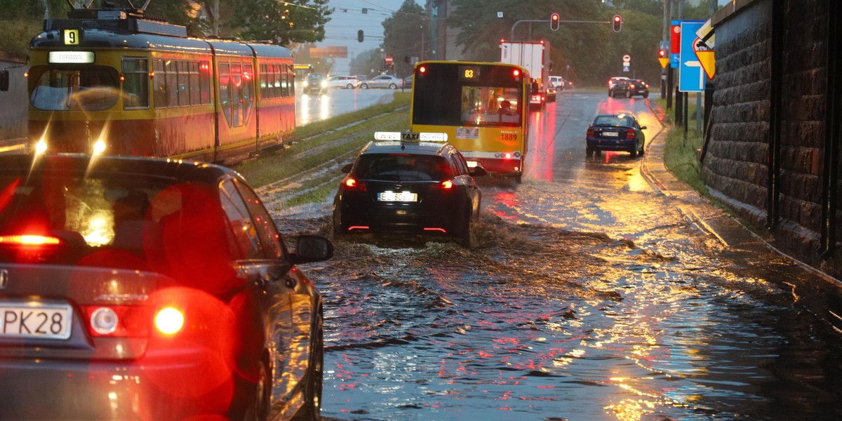 Burza przeszła przez Łódź i województwo. Tak wyglądała sytuacja pogodowa