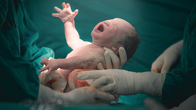 "To był najbardziej traumatyczny dzień mojego życia". Rzecznik praw pacjenta zajmie się sprawą koszmarnego porodu w szpitalu we Wrocławiu