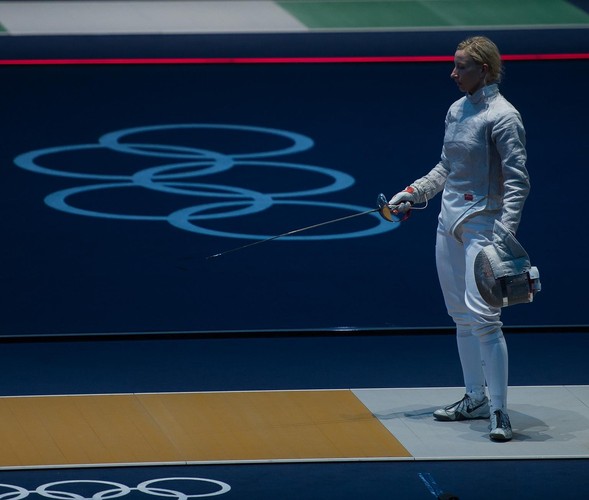 Aleksandra Socha (AZS AWF Warszawa) przegrała z Greczynką Vassiliki Vougiouką 7:15 w 1/8 finału i odpadła z turnieju indywidualnego szablistek w igrzyskach olimpijskich w Londynie.