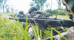 Wojsko wychodzi do ludzi, czyli pełzająca militaryzacja