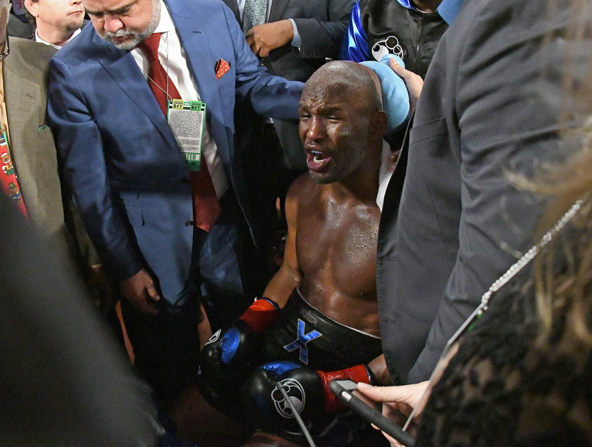 Bernard Hopkins pożegnał się z ringiem. Legenda brutalnie znokautowana