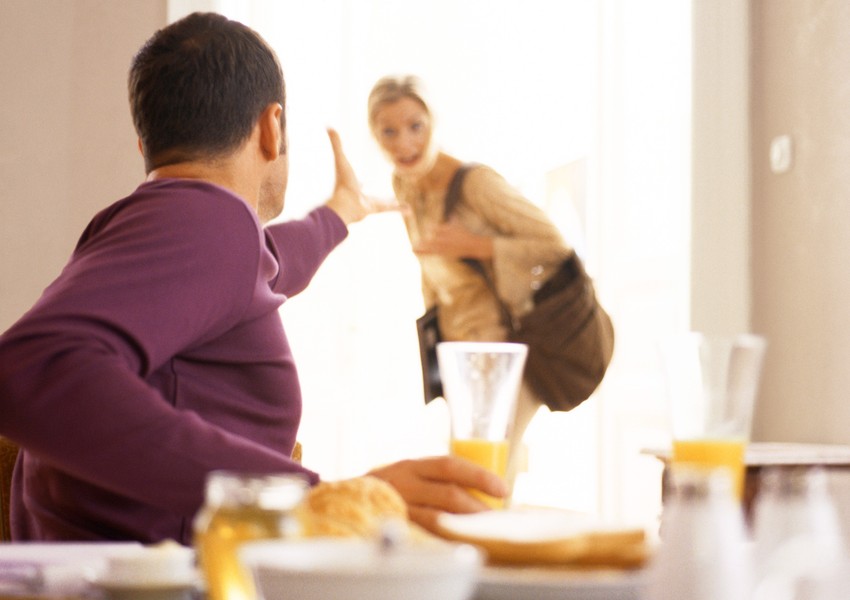 Emocionalno neinteligentne osobe ne prepoznaju emocije na način koji neguje odnose sa drugim ljudima