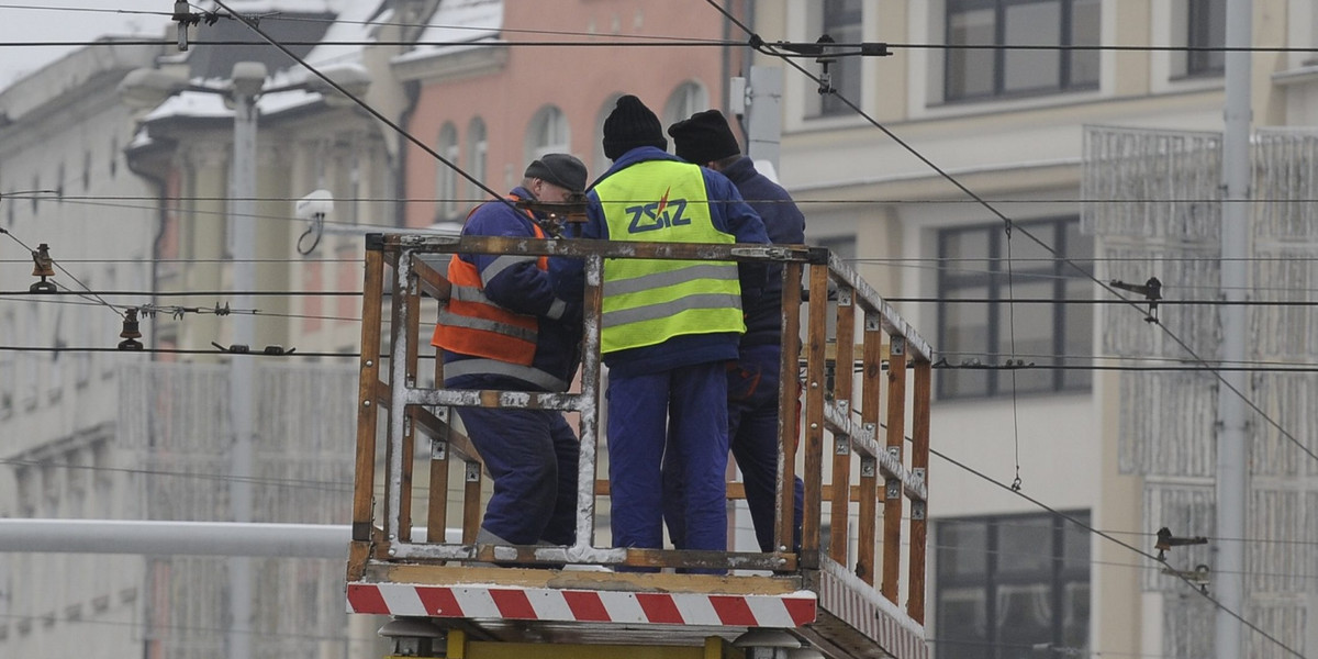 AWARIA PANTOGRAFU USZKODZILA TRAKCJE 